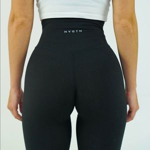 NVGTN True Black Signature Leggings